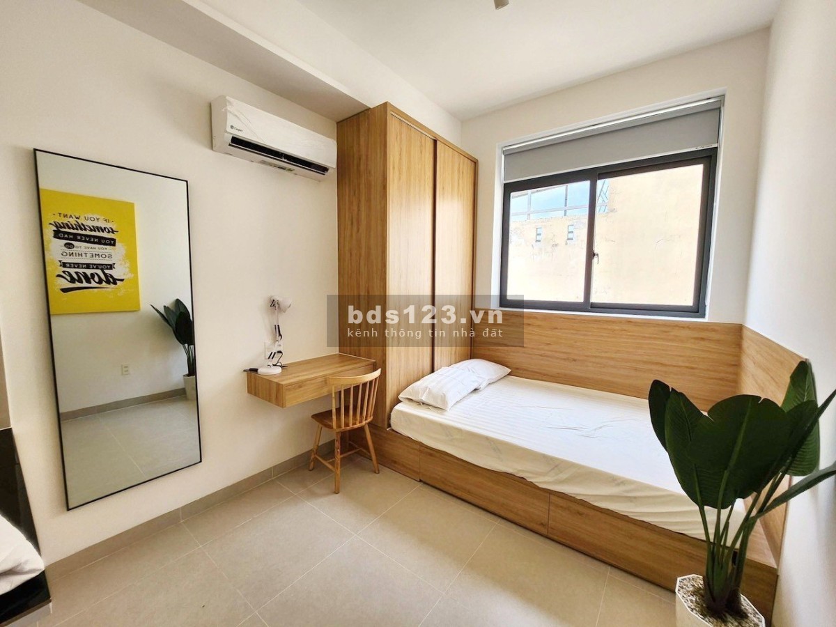 Bán toà căn hộ dịch vụ 133m2 7 tầng tại 28 đường số 10 Lý Phục Man quận 7