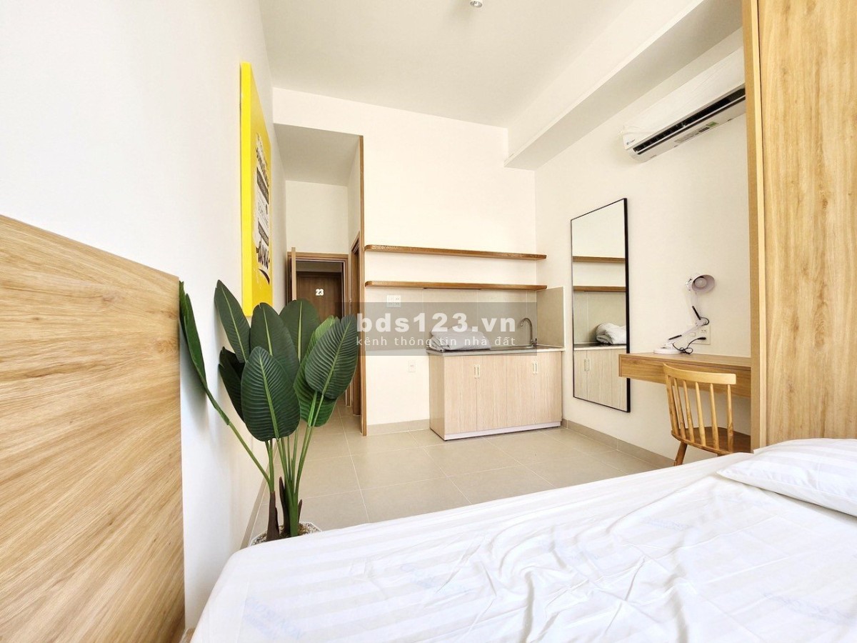 Bán toà căn hộ dịch vụ 133m2 7 tầng tại 28 đường số 10 Lý Phục Man quận 7