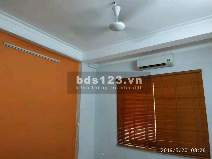 Quá rẻ bèo, to diện tích, Bán rẻ nhà Ô Cách 43m² x 3 tầng giá 3,3 tỷ, 10m ô tô tránh nhau
