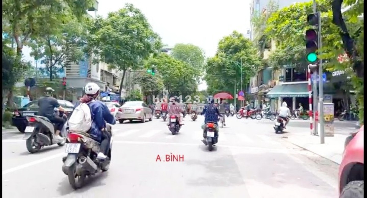 Tôi chủ do kinh doanh thua lỗ sang gấp 572m2. Gía 680 triệu. Ngay trung tâm Bình Dương.