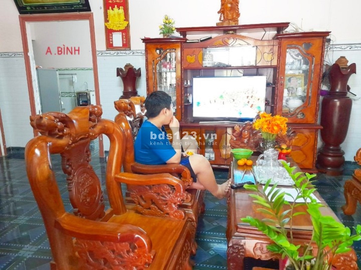 Tôi chủ do kinh doanh thua lỗ sang gấp 572m2. Gía 680 triệu. Ngay trung tâm Bình Dương.