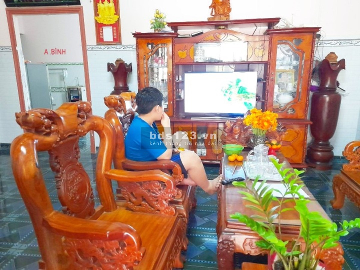 Tôi chủ do kinh doanh thua lỗ sang gấp 572m2. Gía 680 triệu. Ngay trung tâm Bình Dương.