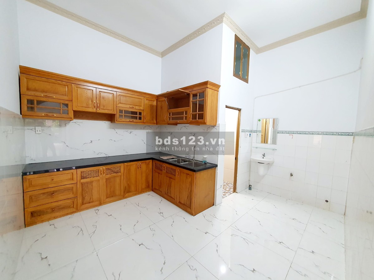 Bán nhà vô ở ngay, MT đường 10m, Hàng hiếm, vuông vức 7x15m, 70m ra Nguyễn Duy Trinh, giá nhỉnh 5 tỷ