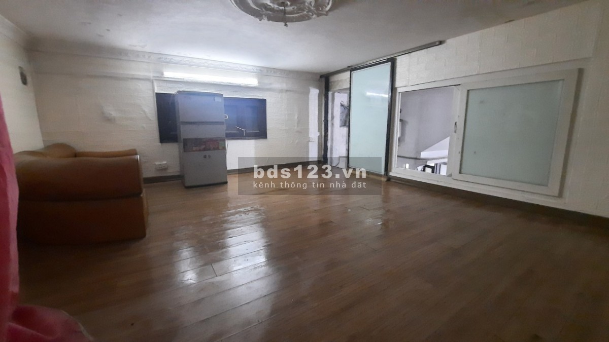 Cho thuê phòng Núi Trúc - Kim Mã đủ đồ riêng biệt giá 2tr