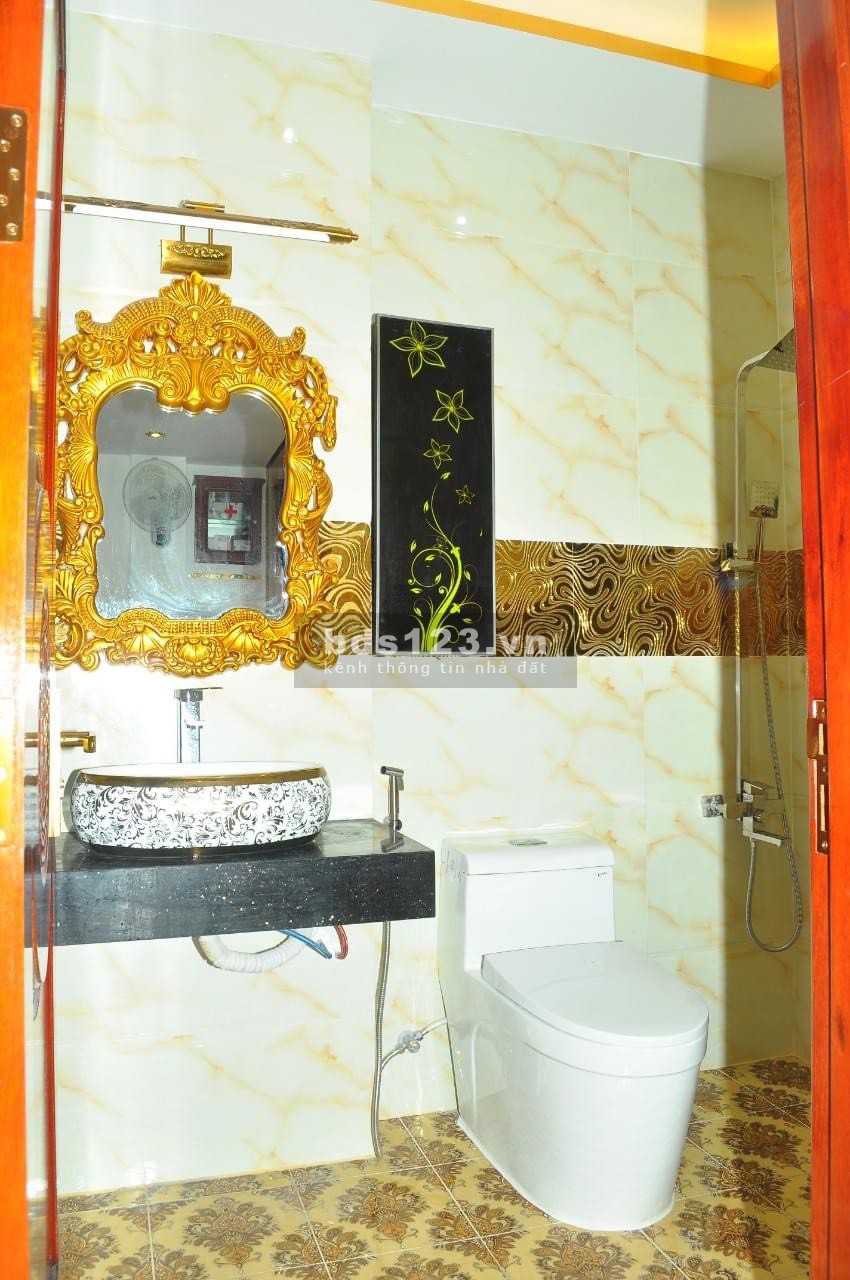 HOT!! siêu phẩm số 34 Nguyễn Văn Cừ, Phường Cầu Kho, Quận 1 - DT 60m2