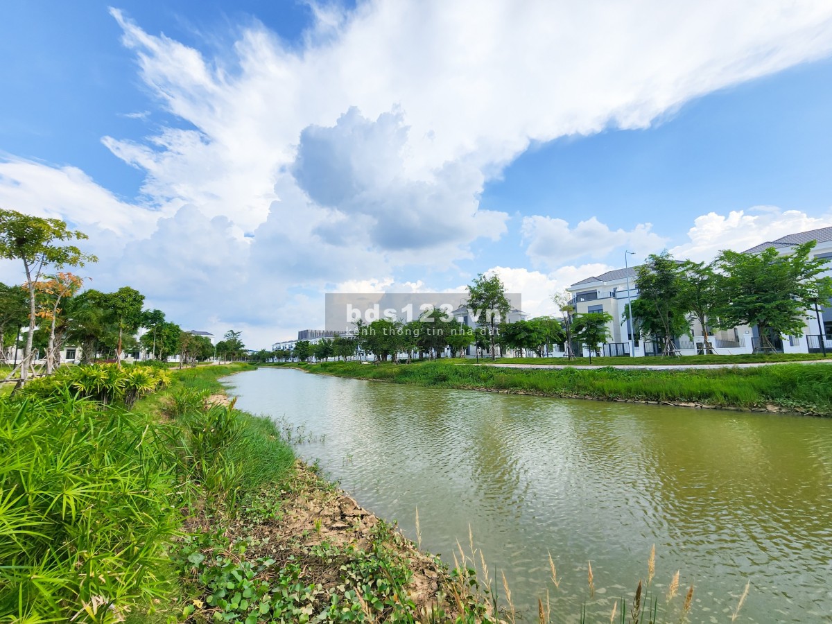 Giỏ hàng Aqua City (đã nhận nhà) giá tốt - The Suite NP 8x20m 7,1tỷ - Shophouse 2 mặt tiền lỗ 2 tỷ