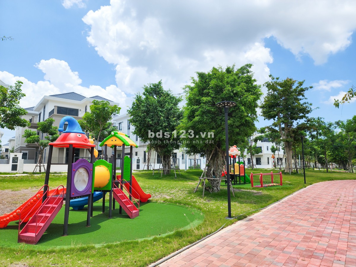 Giỏ hàng Aqua City (đã nhận nhà) giá tốt - The Suite NP 8x20m 7,1tỷ - Shophouse 2 mặt tiền lỗ 2 tỷ