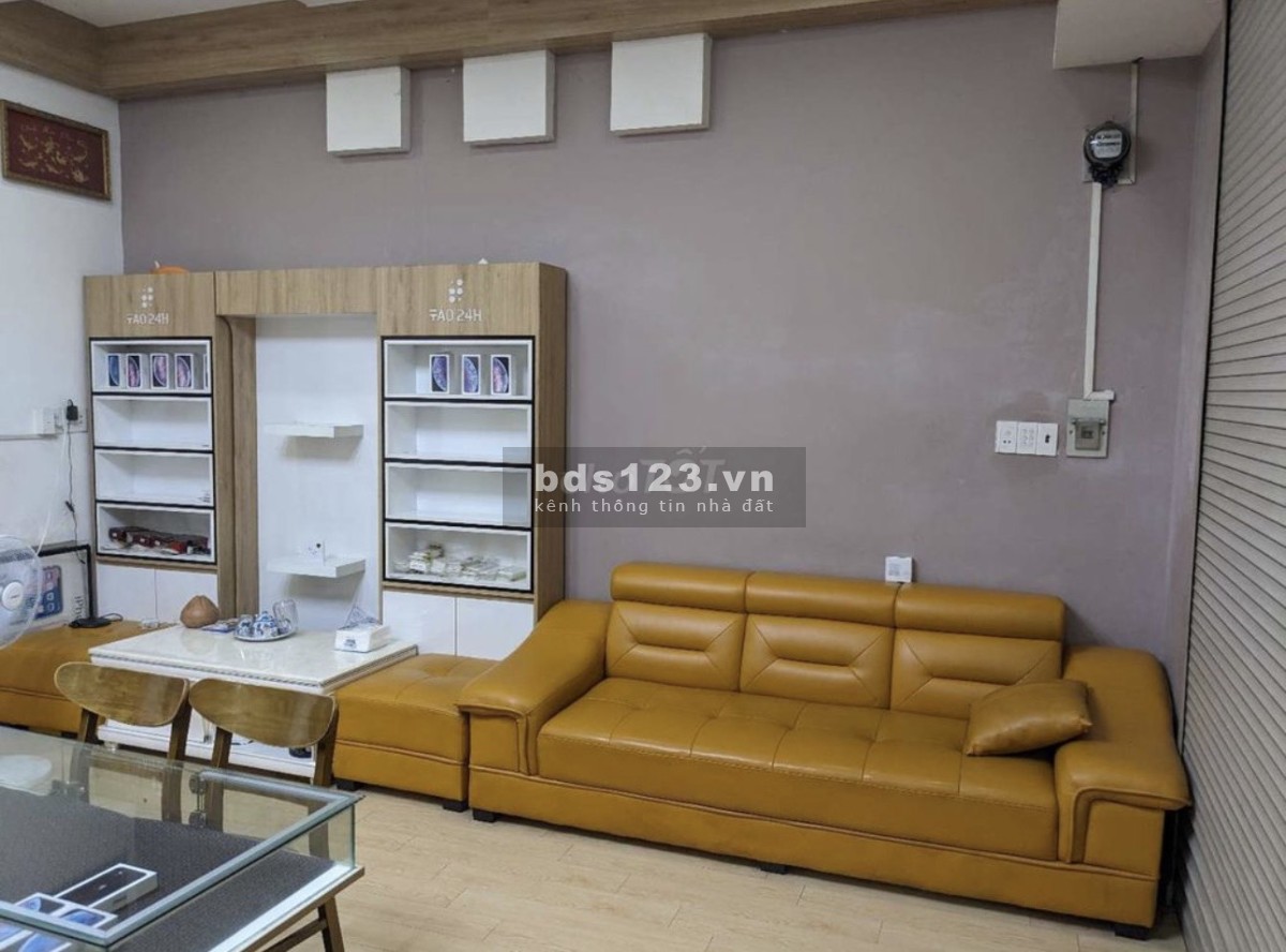 Sang nhượng mặt bằng kinh doanh cửa hàng điện thoại mặt tiền Âu Cơ Quận Tân Phú