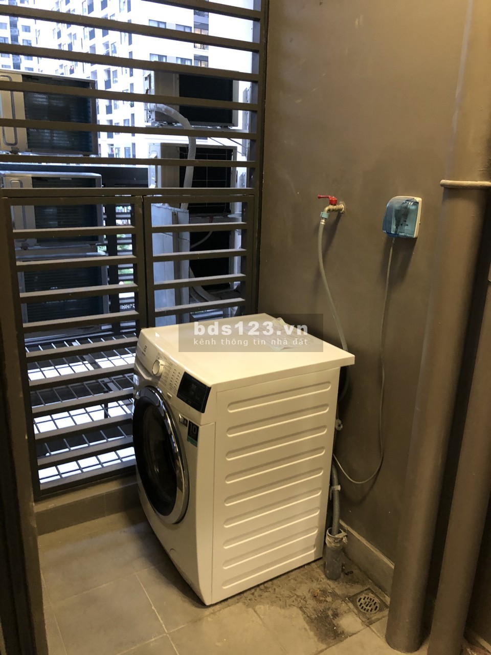 Chuyển nhượng bán căn hộ 2pn1vs tại Vinhomes Smart City Hà Nội