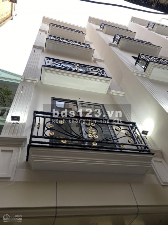 Bán nhà riêng đẹp nhất ngõ phố Xuân Thủy, 5 tầng, sổ siêu đẹp, chưa tới 6tỷ