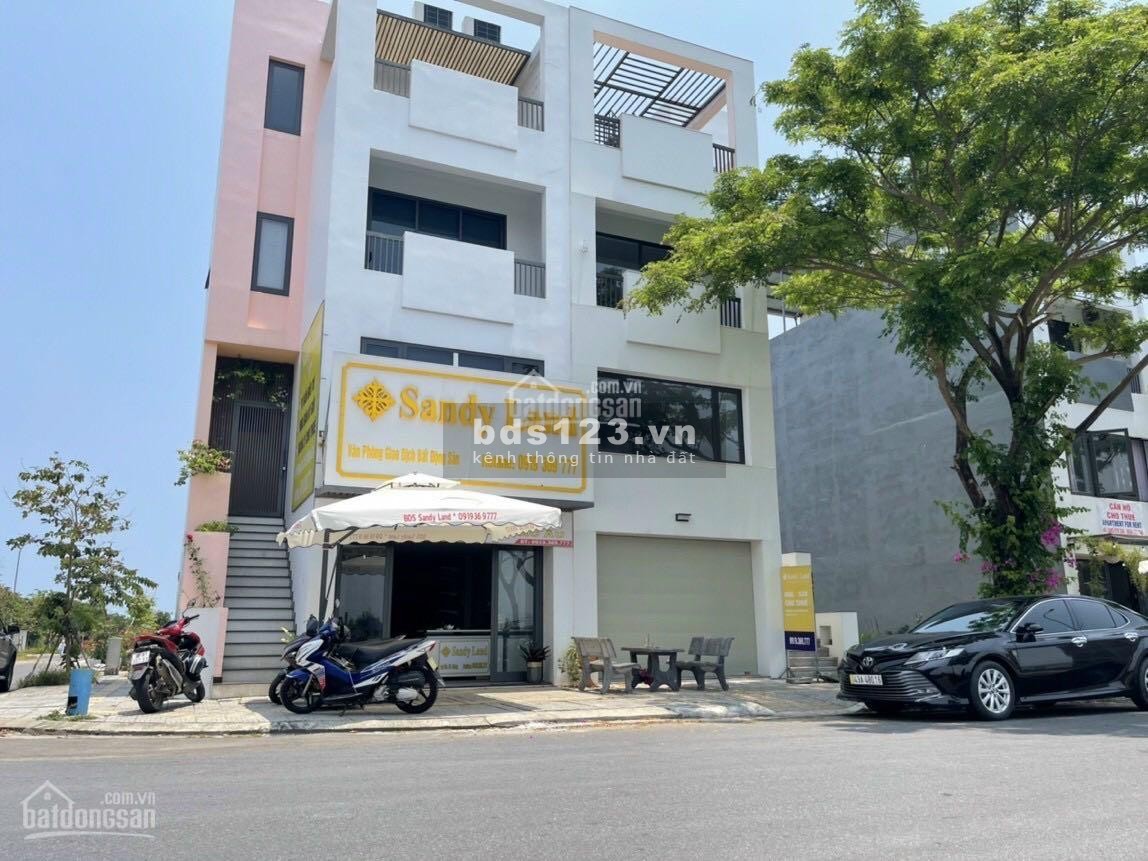 Bán nhà 2 mặt tiền, nằm ngay trục chính khu đô thị FPT Đà Nẵng