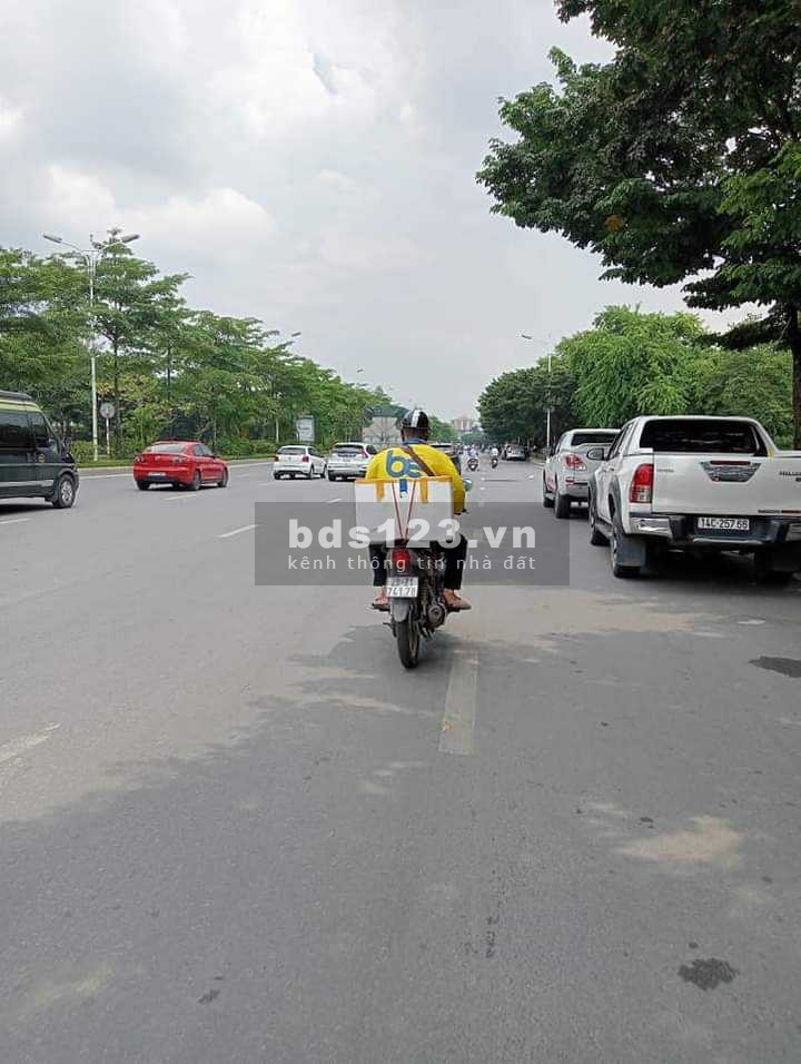 Hiếm, bán đất thổ cư Thạch Bàn, gần ô tô tránh, ô tô vào đất. Bán đất Thạch Bàn 39m2, giá 2.4 tỷ,