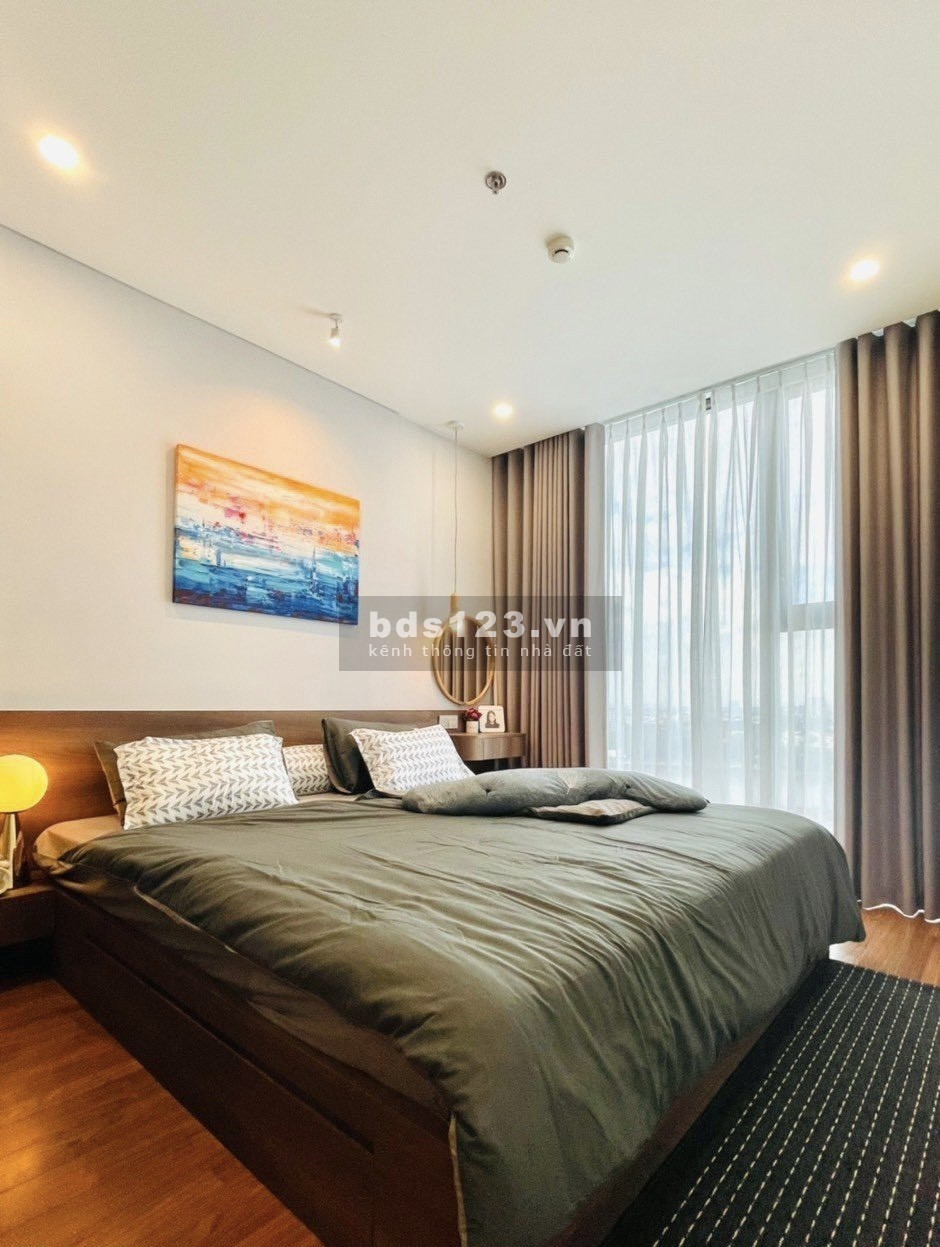 Căn hộ cao cấp 2 phòng ngủ cho thuê Thảo Điền Green, gần trường quốc tế BIS.