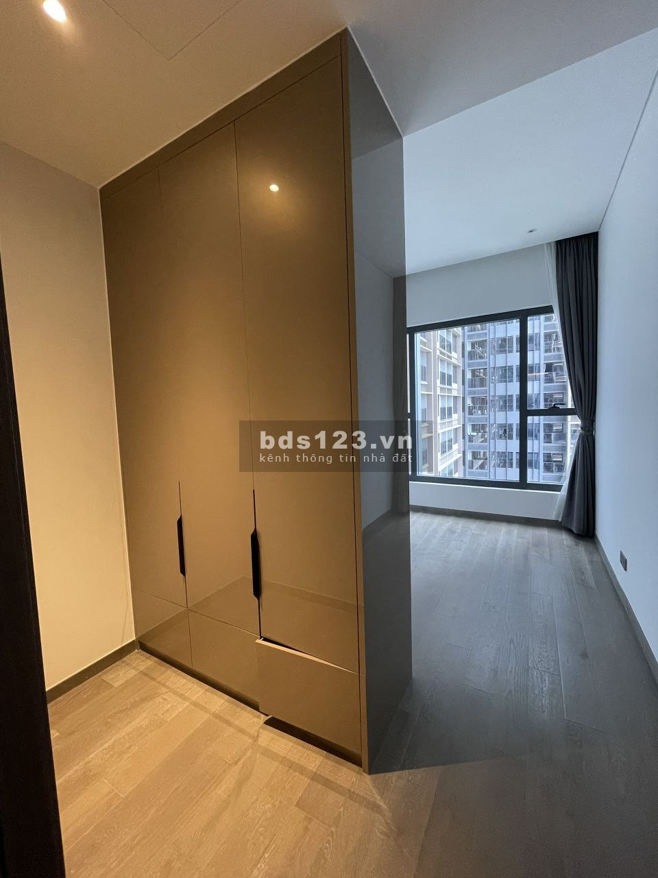 [English Below] Cho thuê căn hộ cao cấp 1PN ít nội thất (51m2) tại The Marq giá chỉ 21tr/tháng.