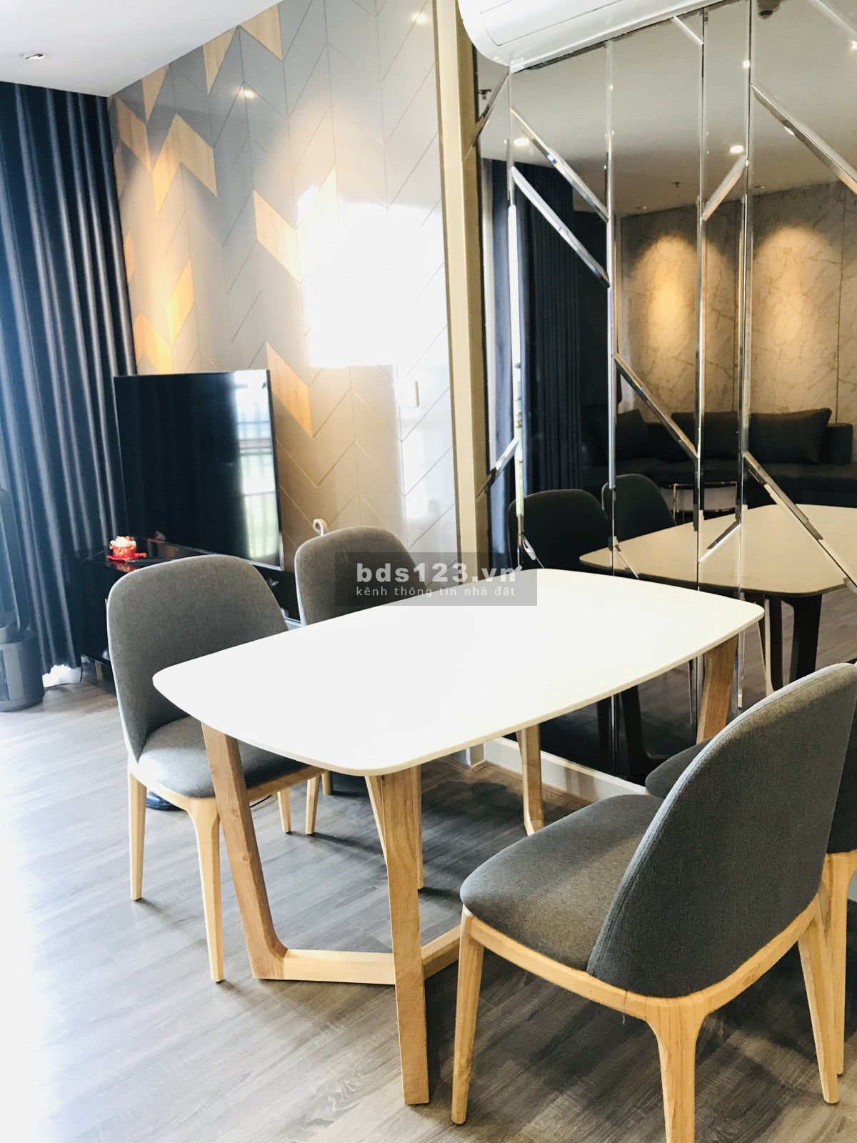 Bán Căn Hộ 2PN+ 69m2 Chỉ 2.590 Tỷ (BTP) Full nội thất Siêu đẹp Vinhomes Grand Park Quận 9