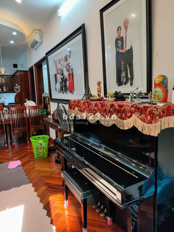 Nhượng lại nhà 3 tầng, Minh Khai, Hai Bà Trưng, giá 1 tỷ 45