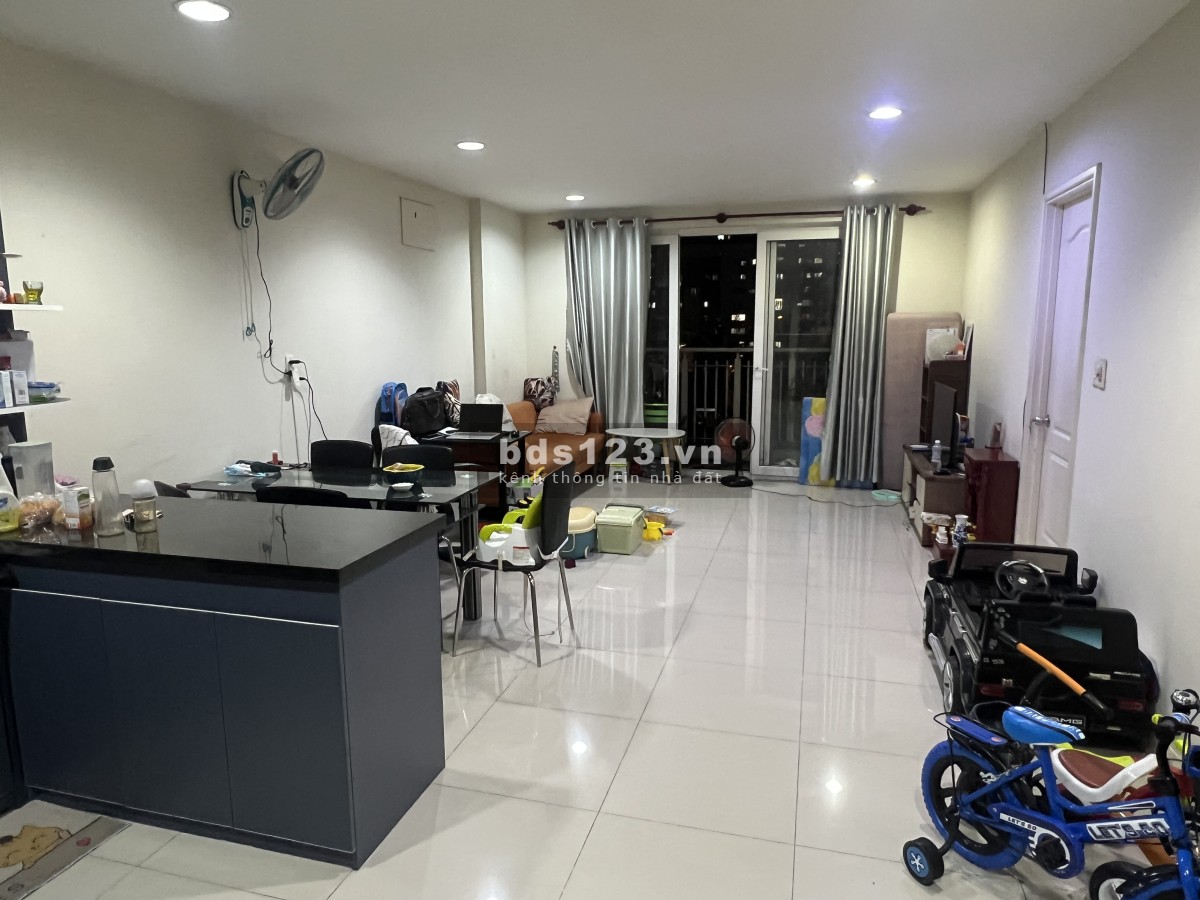 Bán căn hộ 99m2 chính chủ có sổ