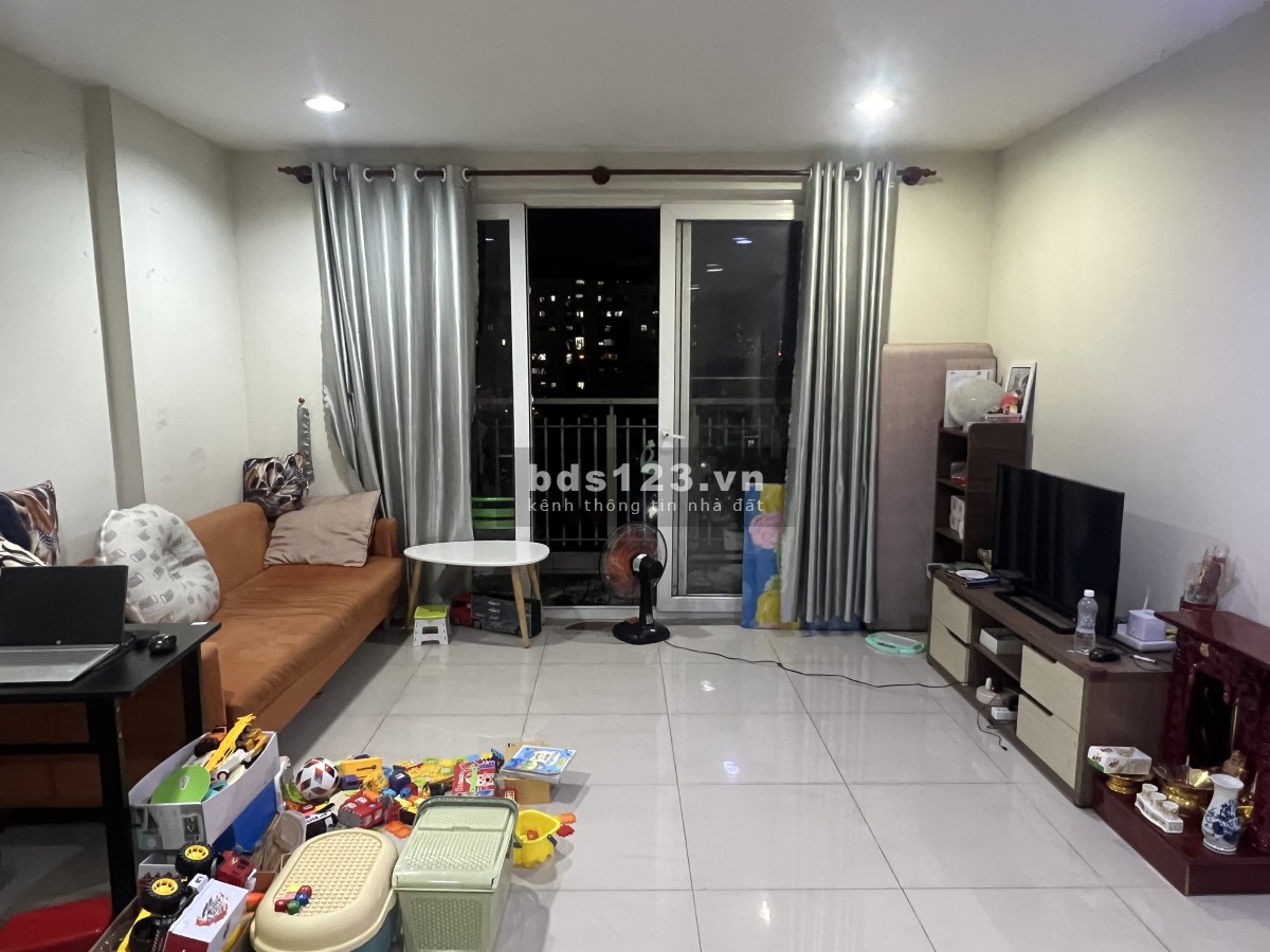 Bán căn hộ 99m2 chính chủ có sổ