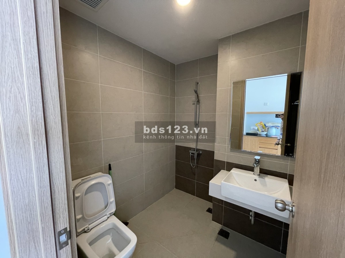 Căn studio 35m2 phù hợp ở 1 người giá tốt 10 triệu ngay trung tâm tại The Sun Avenue Quận 2