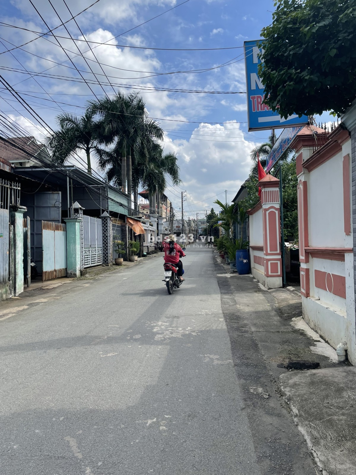 Bán gấp đất thổ cư rộng 100m2 cách trường đại học Đồng Nai chỉ 2km