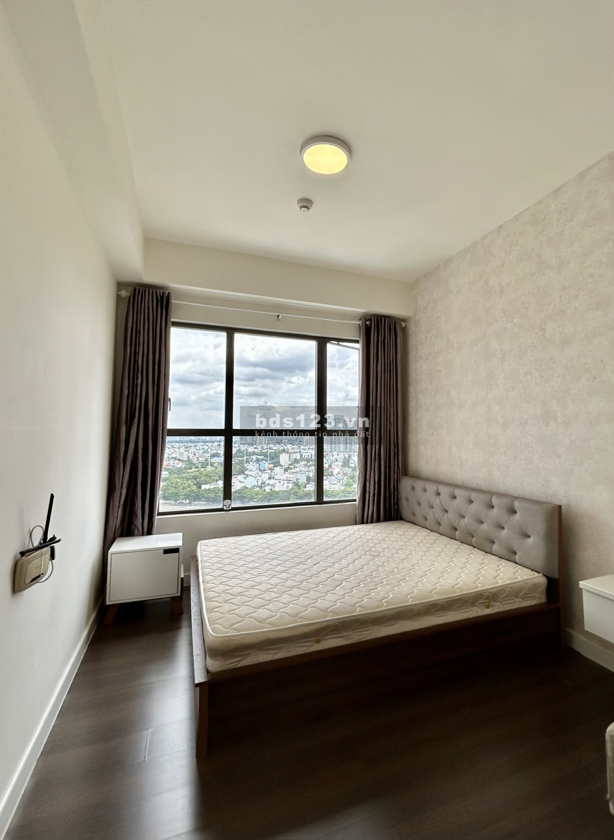 Cần bán gấp căn hộ 1PN+1 55m2 tại The Sun Avenue Quận 2