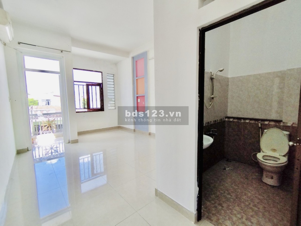 Cho thuê phòng trọ giá rẻ có máy lạy Bancol lớn - Ngay Trung Mỹ Tây - Quận 12