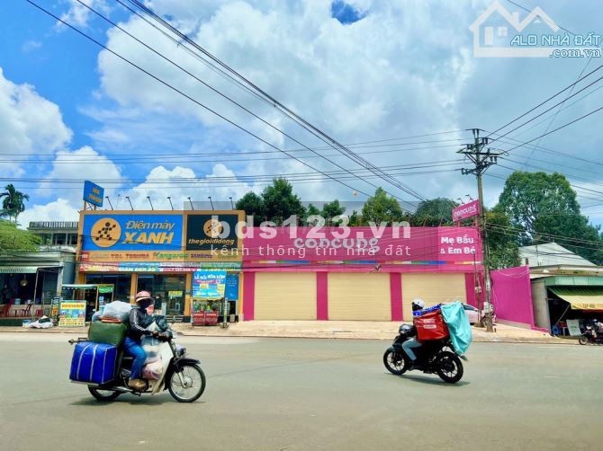 Bán 1144m² đất sào sẵn 75m² thổ cư, sổ sẵn sát Quốc lộ 13, ngay chợ đông đúc, giá rẻ chỉ 879 triệu