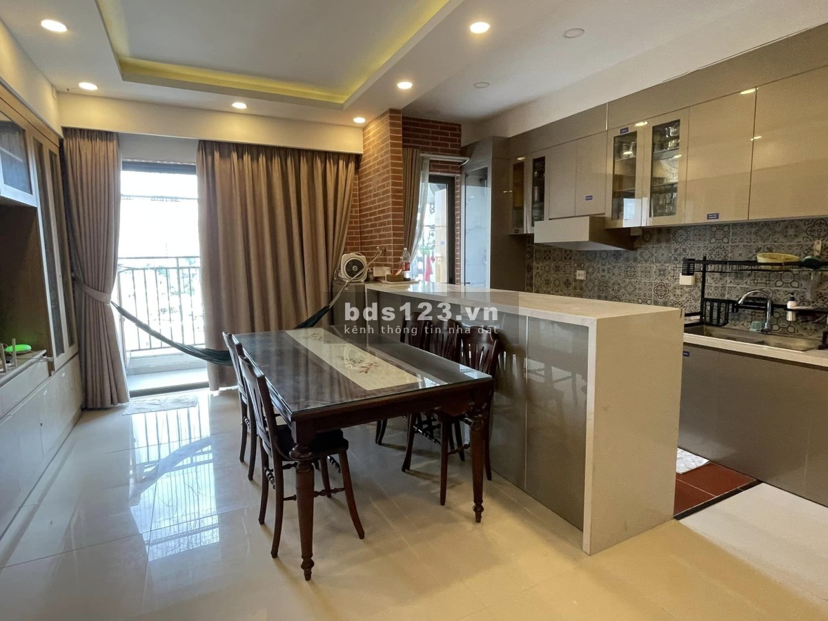 Cần bán gấp căn hộ 3PN DT 109m2 tại The Sun Avenue