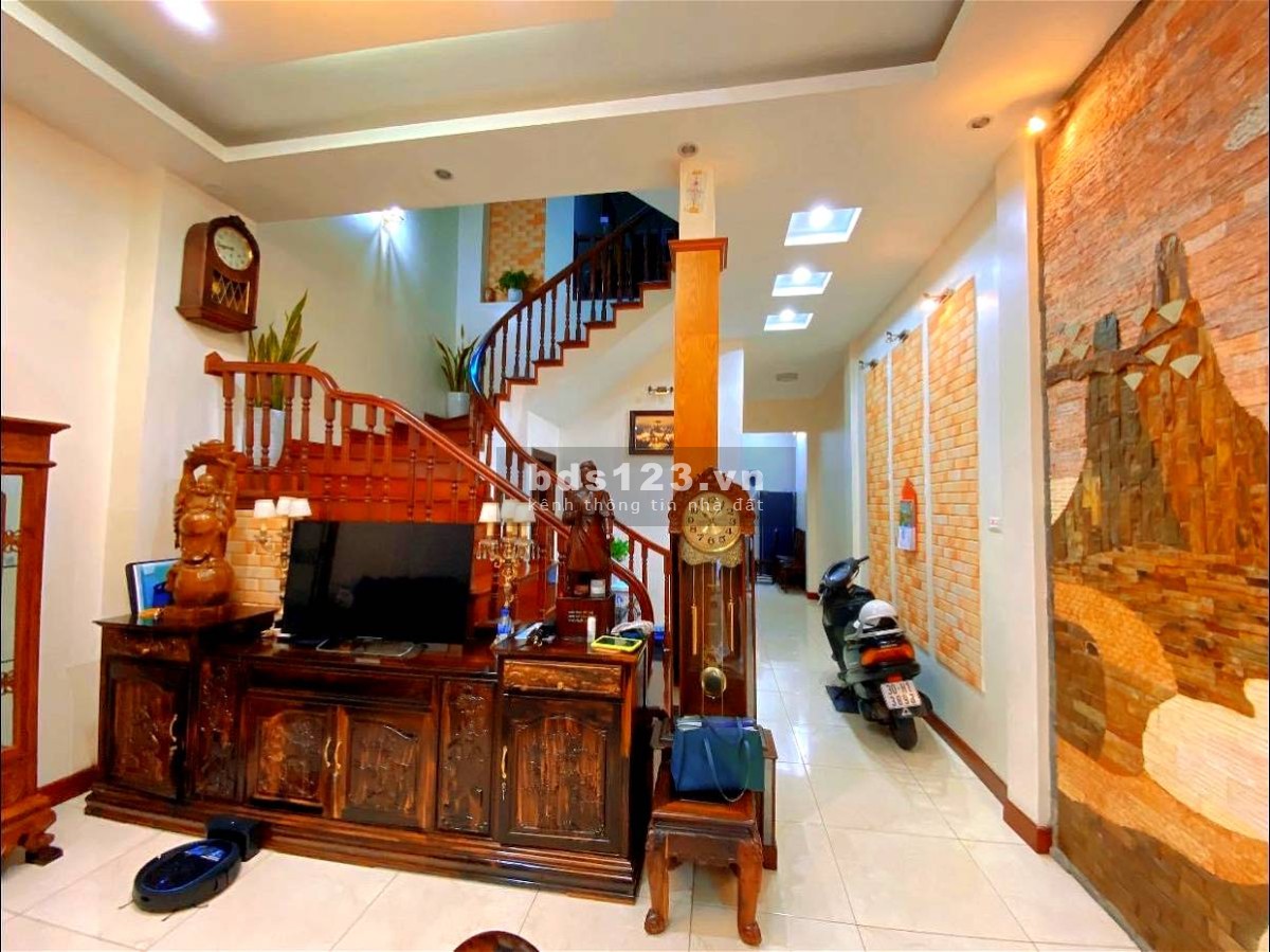 Bán nhà mặt ngõ 105 Xuân La Tây Hồ. Khu phân lô Quân Đội - 80m2 - 4 Tầng - Giá 20 tỷ
