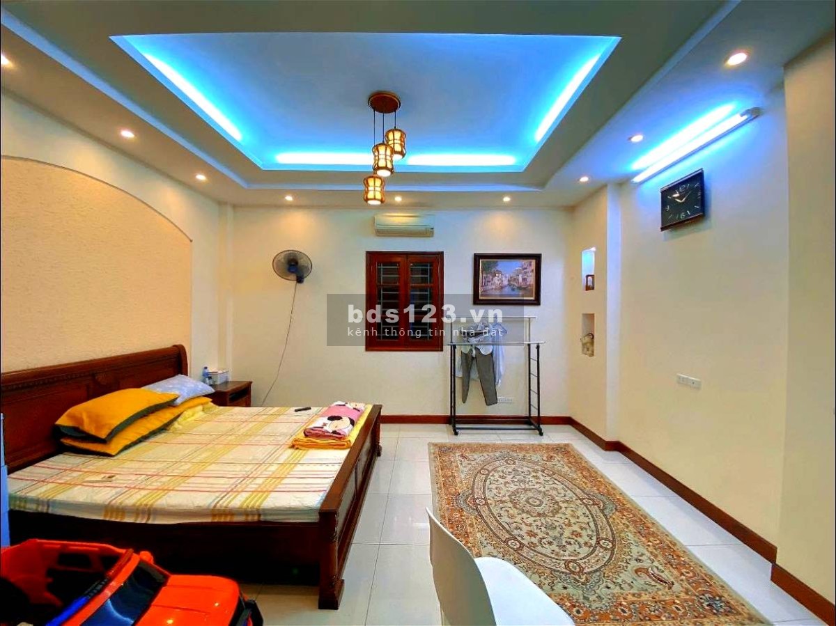 Bán nhà mặt ngõ 105 Xuân La Tây Hồ. Khu phân lô Quân Đội - 80m2 - 4 Tầng - Giá 20 tỷ