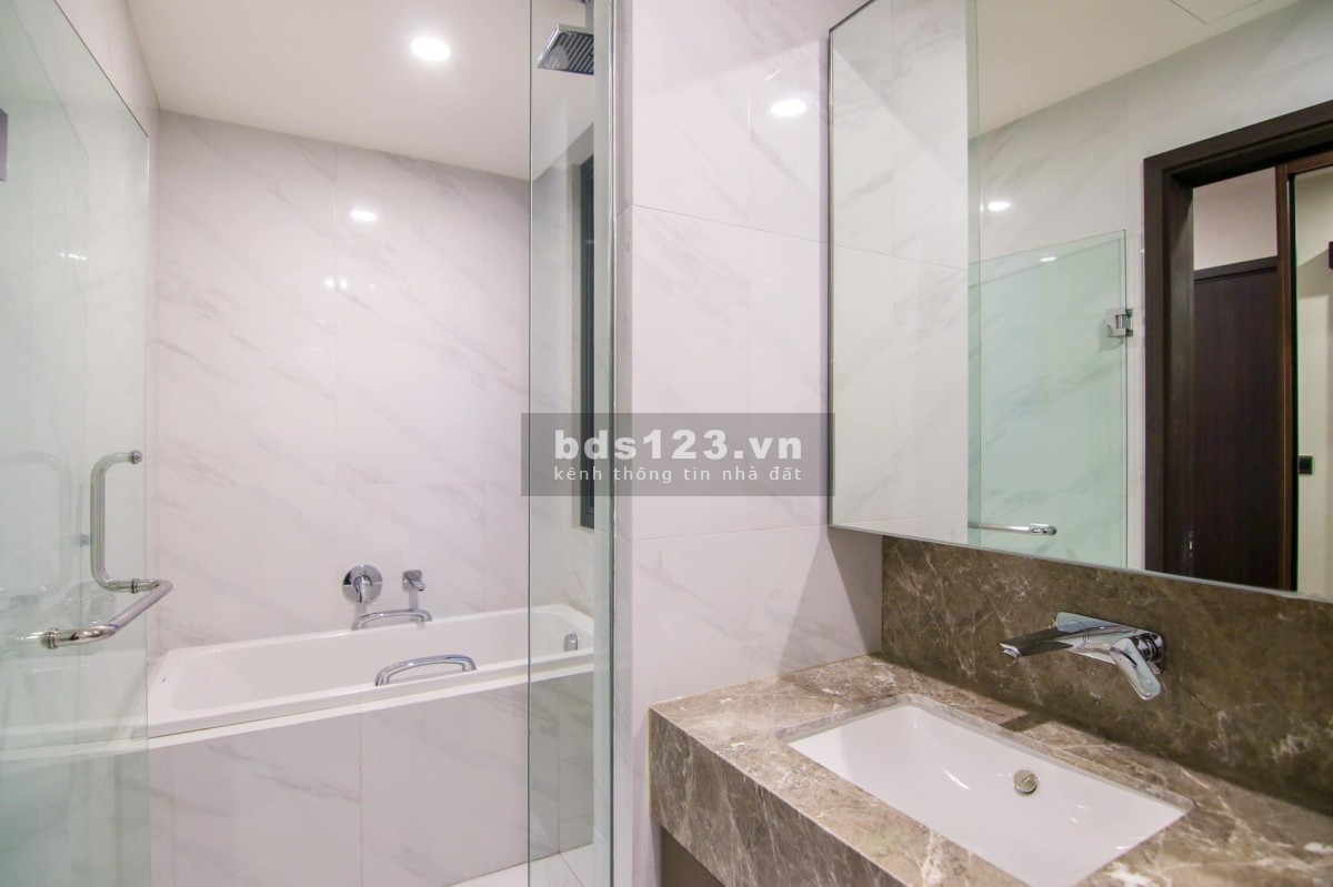 [English below] Căn hộ Q2 Thảo Điền - 3PN Full NT (128m2) thang máy riêng - chỉ 65tr, tầng cao.
