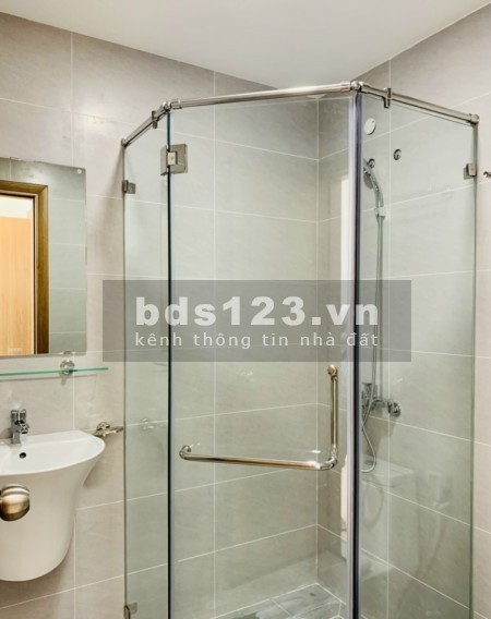 Cho thuê căn hộ Bcons Green View hướng Đông-Nam view cây xanh, nắng sáng.