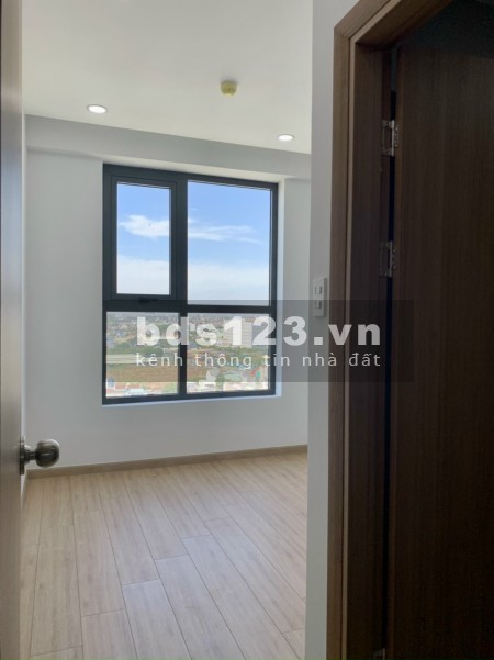 Cho thuê căn hộ Bcons Green View hướng Đông-Nam view cây xanh, nắng sáng.