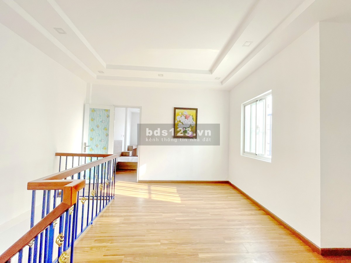 Bán nhà đẹp như tranh 77m² nở hậu hẻm 54/10 Lê Văn Lương Quận 7