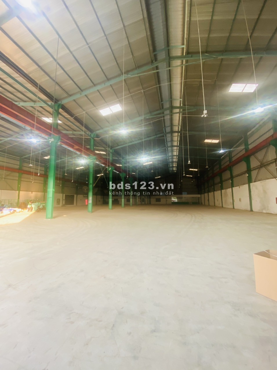 Cho thuê 3700m2 xưởng sản xuất mặt đường Nguyễn Tất Thành, Vĩnh Yên