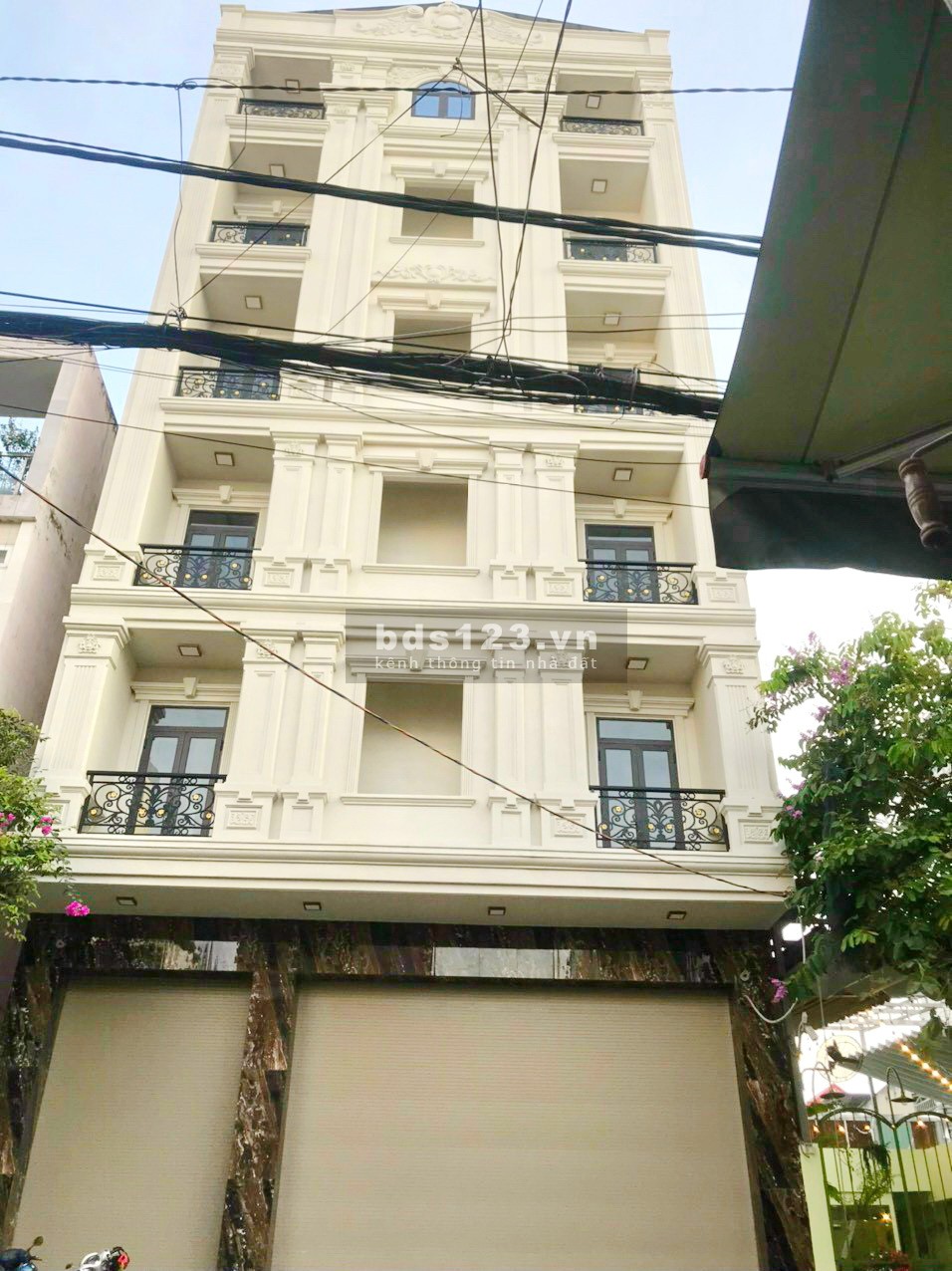 Bán tòa nhà căn hộ dịch vụ 200m2, 8 tầng mặt tiền số 51 Đường Số 85 Tân Quy Quận 7