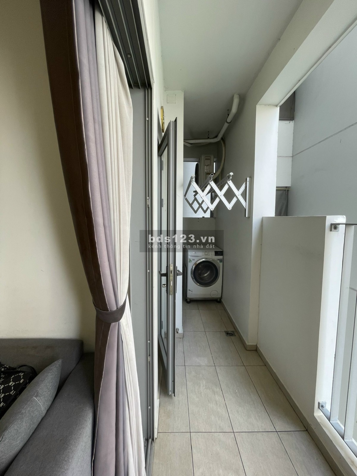 Bán căn hộ Hausneo 1PN 47m2 view hồ bơi mát mẻ, có sổ hồng chỉ 1.9 tỷ