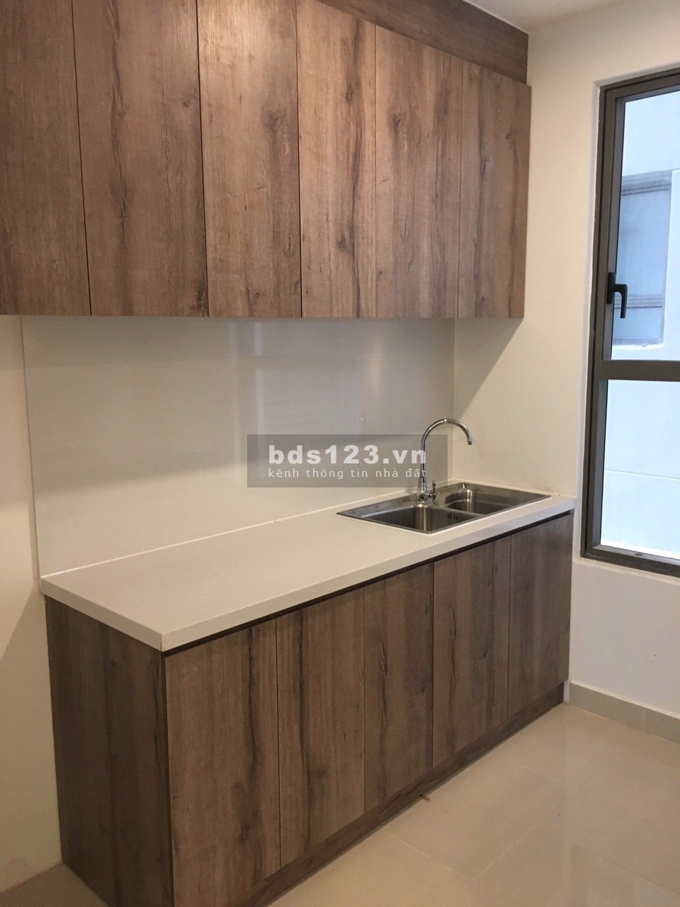 Thuê căn 3 phòng ngủ The Sun Avenue nội thất cơ bản giá 16 triệu 86m2 nhà đẹp