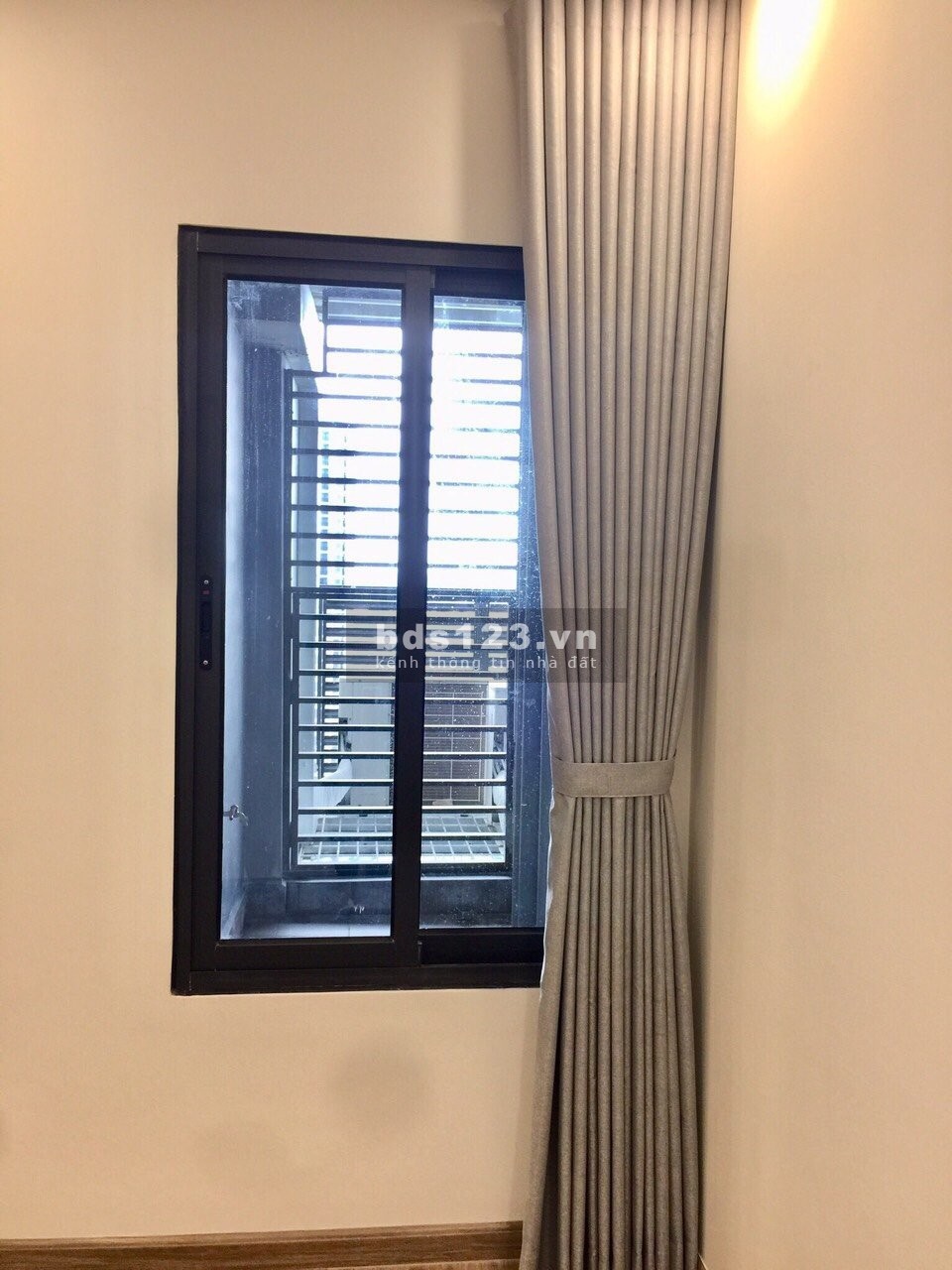 Bán căn hộ Vinhomes Grand Park loại 2PN giá chỉ 2,1 tỷ vay ngân hàng 70%