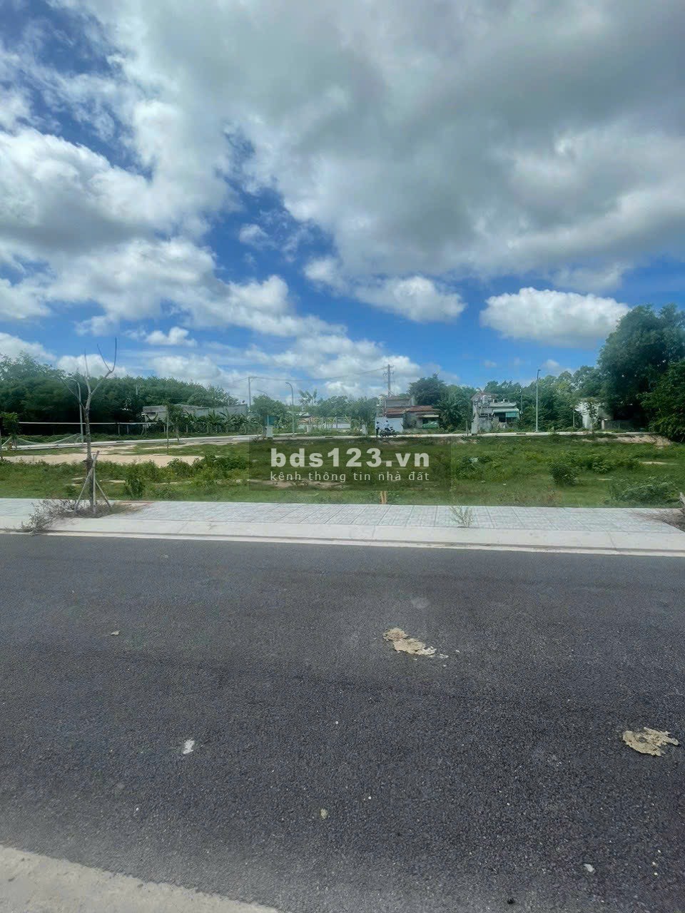 Vỡ nợ giảm giá mạnh miếng đất thổ cư 80m 1 sẹc đường Nguyễn Văn Khạ