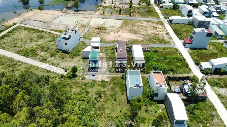 VN02 Chính chủ cần bán lô đất đường 5m khu dân cư Hòn Thơm - vĩnh Ngọc