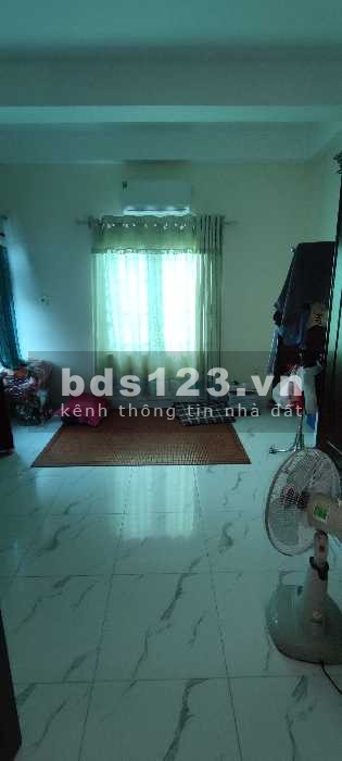 Rẻ bèo nhà Việt Hưng 55m, giá 2.95 tỷ, 5 tầng, nhà xây năm ngoái, cách ô tô 50m