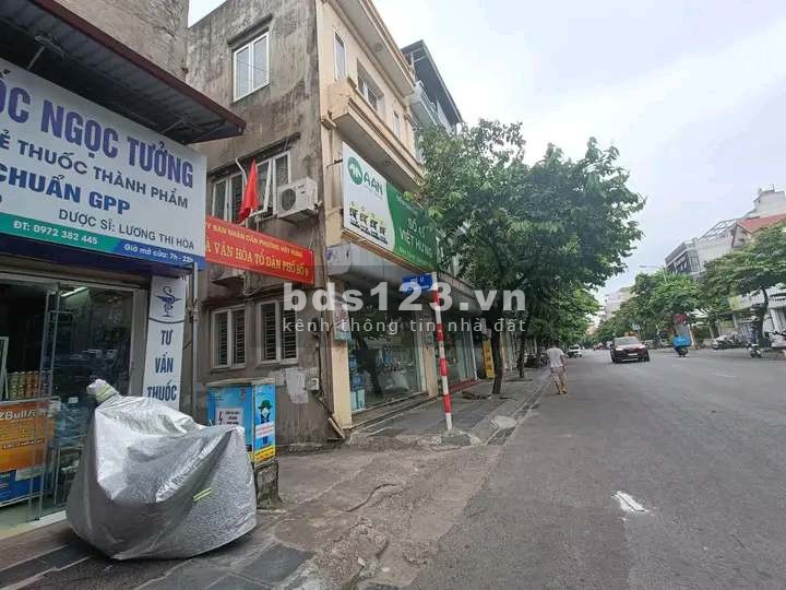 Giá rẻ đất Việt Hưng gần 50m, giá 3 tỷ 290 triệu, trung tâm, đa tiện ích, 0987883182