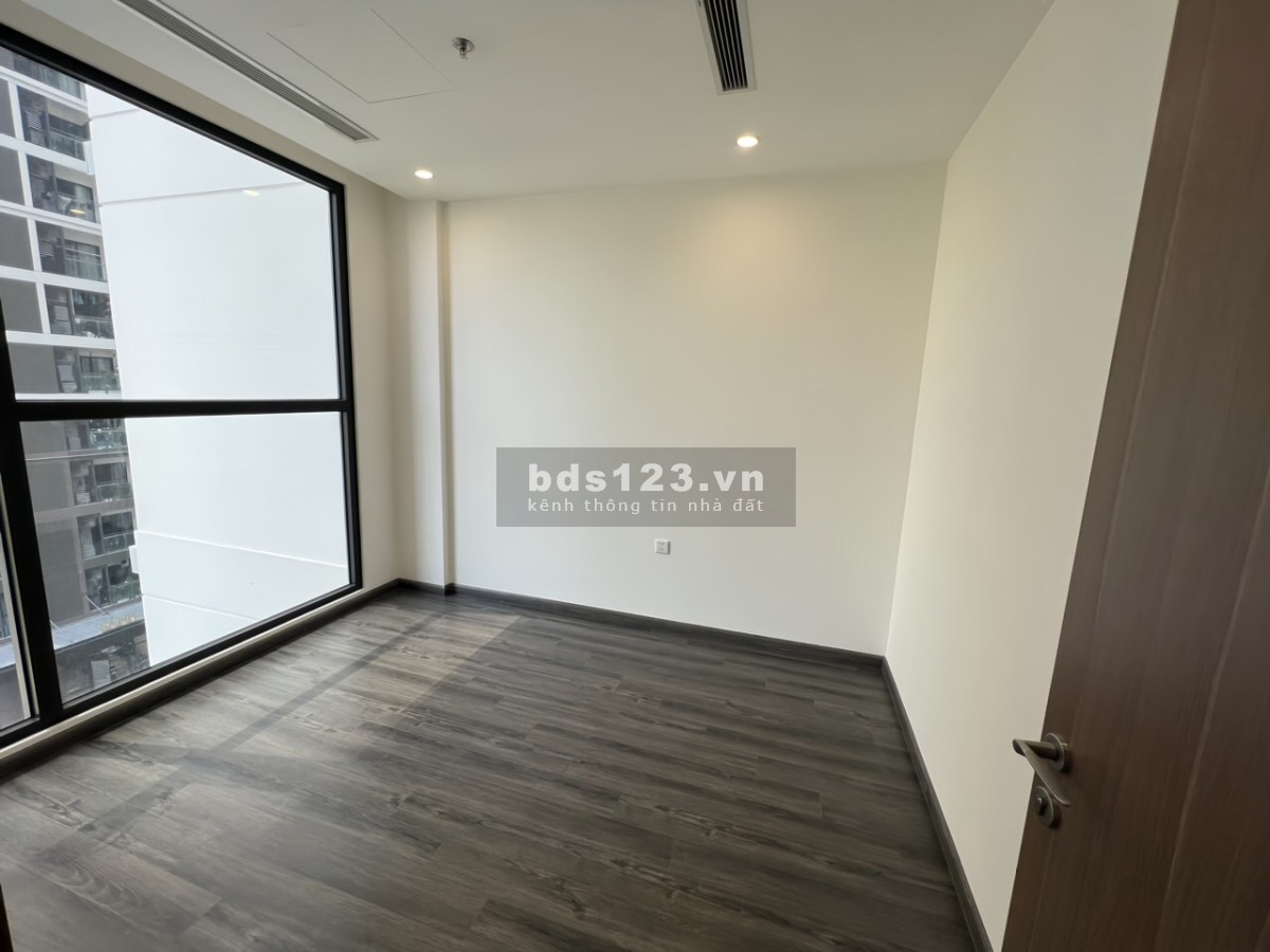 Bán gấp căn hộ cao cấp Tonkin 1 - 2n2wc tại Vinhomes Smartcity chỉ 50tr/m2