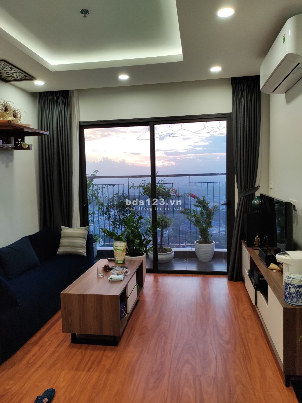 Nhỉnh 3 tỷ có ngay căn 3 ngủ full đồ tại Imperia Vinhomes Smartcity
