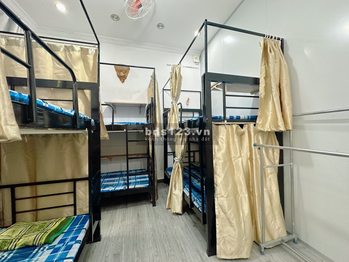 Cho thuê ký túc xá tư nhân giá rẻ bao mọi chi phí nằm trong biệt thự mini thoáng mát gần sân bay