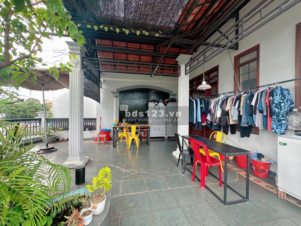 Cho thuê ký túc xá tư nhân giá rẻ bao mọi chi phí nằm trong biệt thự mini thoáng mát gần sân bay