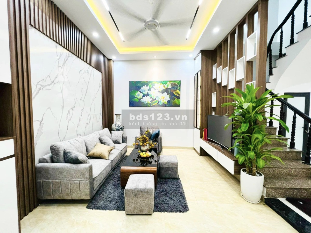 CẦN BÁN GẤP NHÀ THỤY KHÊ 51m2, Giá 5.5 Tỷ- GẦN HỒ TÂY LỘNG GIÓ, NGÕ RỘNG THÔNG THOÁNG