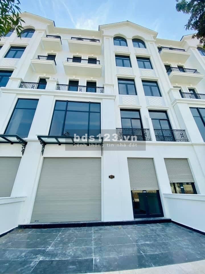 Cho thuê nhà phố vinhomes - 5 tầng + 1tum - dt từ 245m2 > giá chỉ từ 12 triệu / căn