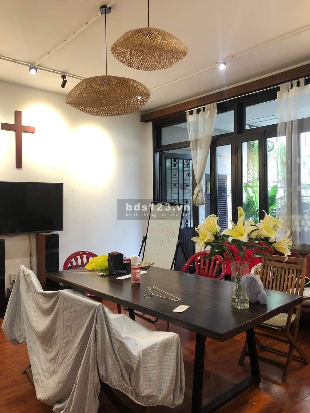 18tỷ có ngay 150m2 mặt tiền Hai Bà Trưng, Q1, ngang 9.1m, bank định giá 15tỷ.